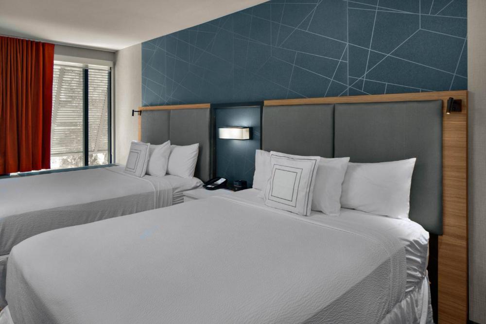 Suite, 2 Queen, Trundle bed interior